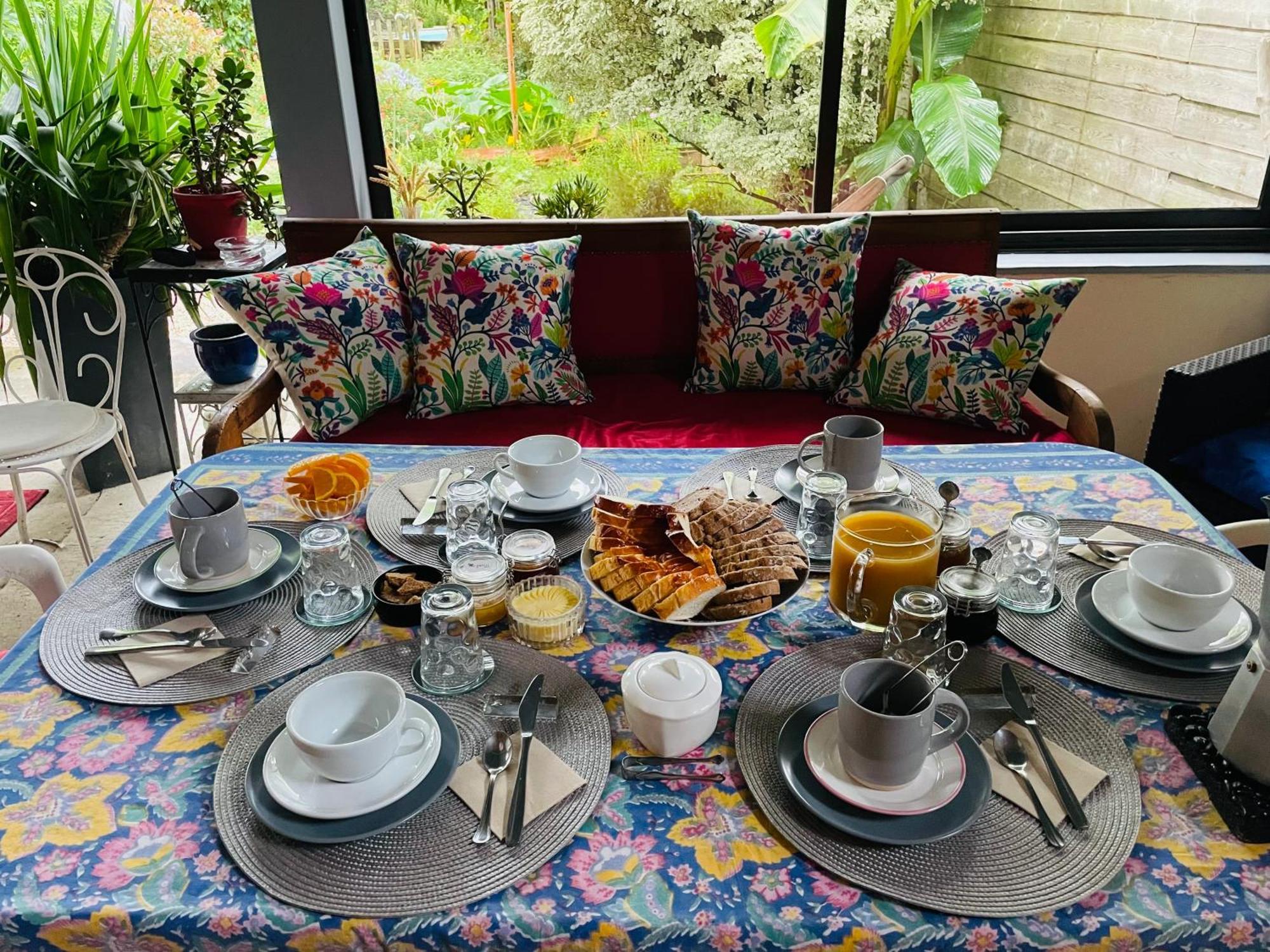 Bed and Breakfast La Poterie Carresse Exterior foto